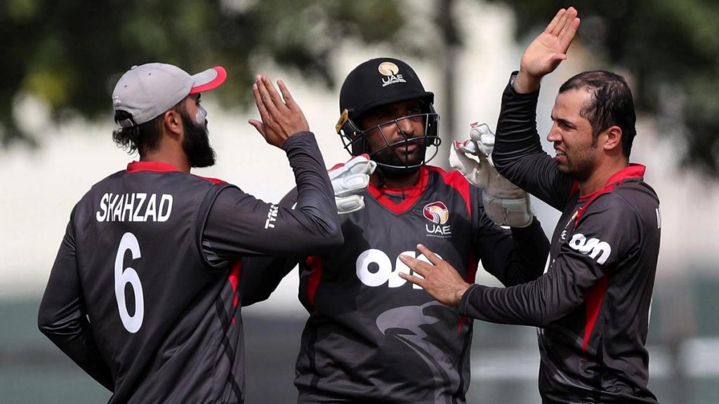 Ghulam Shabber of UAE (middle) celebrates a wicket. (BD Crictime)